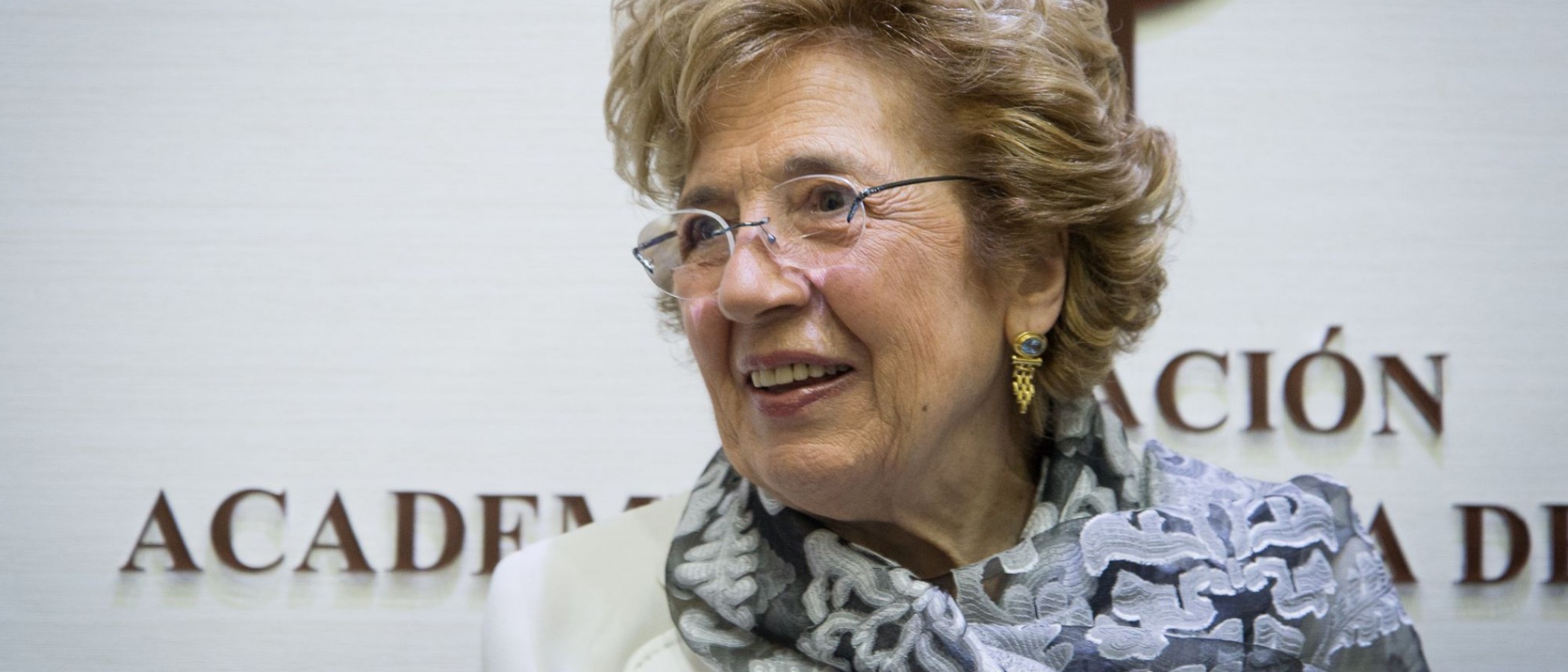  Το όνομα της "Mamma Erasmus" Sofia Corradi τιμητικά στο Γ' Αμφιθέατρο του Κεντρικού Κτηρίου του Γεωπονικού Πανεπιστημίου Αθηνών.